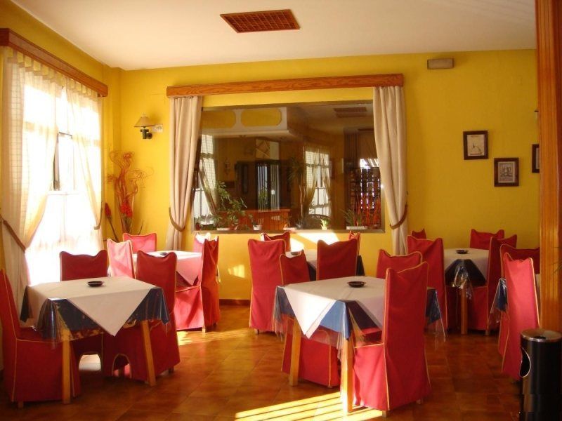Hotel Tres Jotas Conil 科尼尔-德拉弗龙特拉 外观 照片