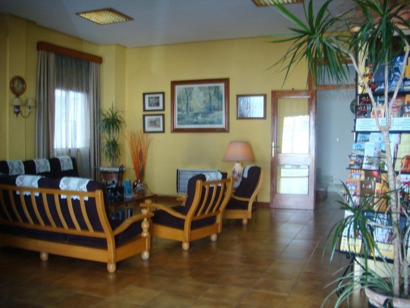 Hotel Tres Jotas Conil 科尼尔-德拉弗龙特拉 外观 照片