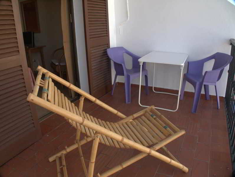 Hotel Tres Jotas Conil 科尼尔-德拉弗龙特拉 外观 照片